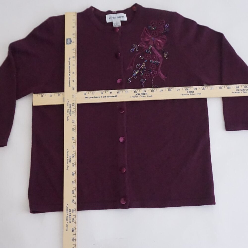 Vintage Alfred Dunner Plum Beaded Floral Bow Embroidered Wool Knit Cardigan M - Picture 3 of 10